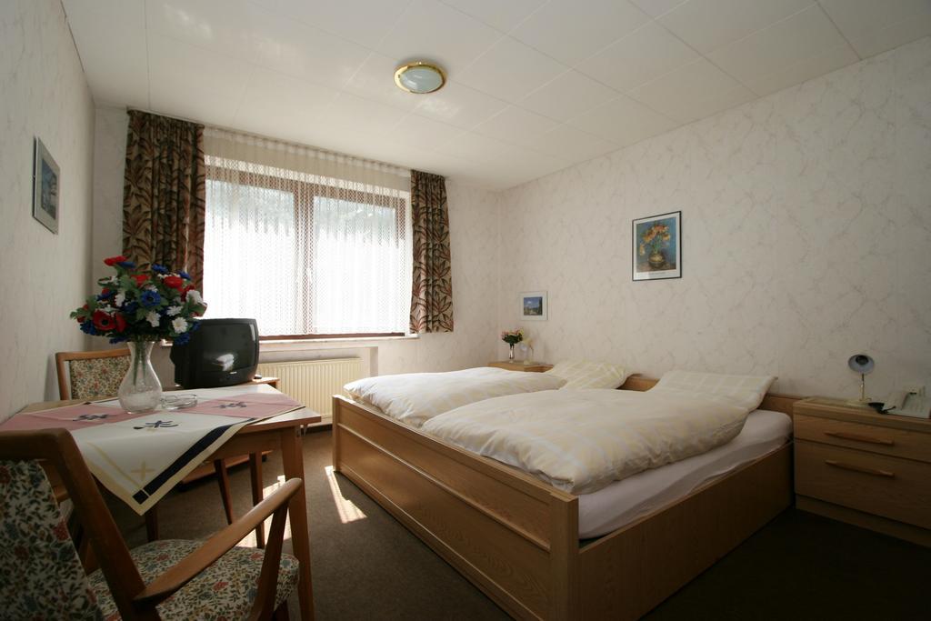 Hotel Restaurant Gunsetal Bad Berleburg Rom bilde